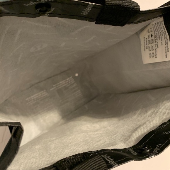 Lululemon Reusable Shopping Bag Shopper Logo All Over Print Small Snap Closure - Picture 5 of 11